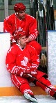 Peter Nedved du Canada participe au match de hockey contre la Sude aux Jeux olympiques d'hiver de Lillehammer de 1994. (Photo PC/AOC)