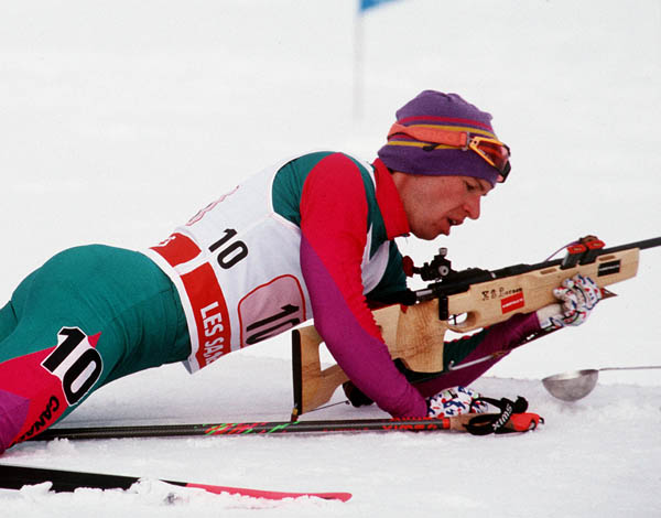 Glenn Rupertus du Canada participe  l'preuve de biathlon aux Jeux olympiques d'hiver d'Albertville de 1992. (Photo PC/AOC)