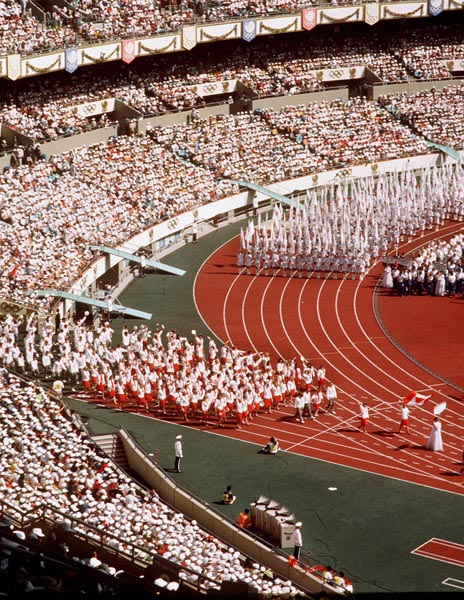 Canadian Olympic team during the opening ceremonies of the 1988 Olympic games in Seoul. (CP PHOTO/ COA/ Cromby McNeil)