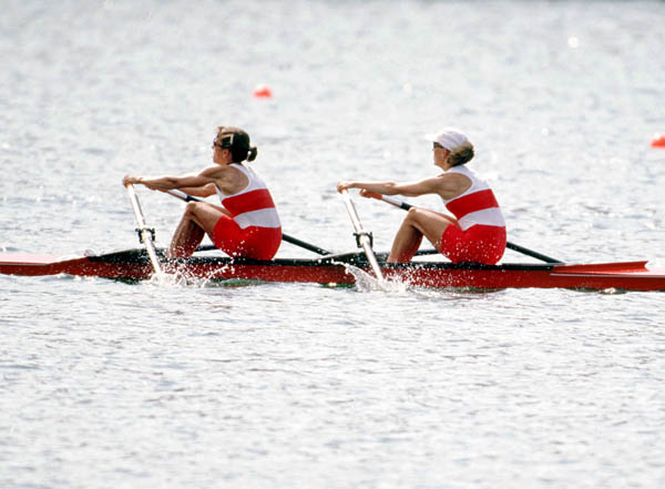 Canada's Wendy Wiebe (left) and Colleen Miller competing in the 2x rowing event at the 1996 Olympic games in Atlanta. (CP PHOTO/ COA/ Claus Andersen)