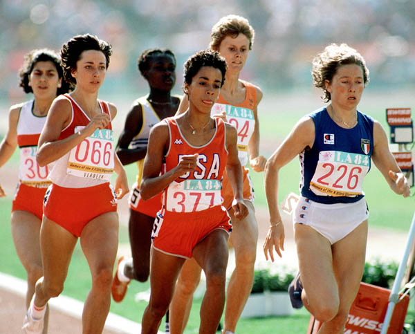 Canada's Grace Verbeek (66) competes in the 800m during the athletics event at the 1984 Olympic games in Los Angeles. (CP PHOTO/ COA/JM)