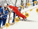 Tauno Kayko du Canada participe  une preuve de saut  ski aux Jeux olympiques d'hiver de Lake Placid de 1980. (Photo PC/AOC)