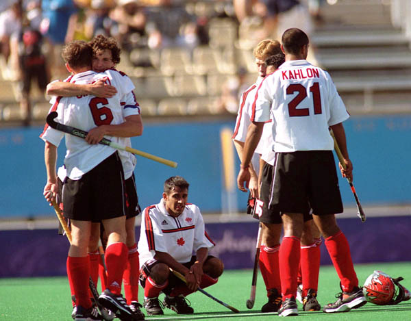 Canada's field hockey team participates at the 2000 Sydney Olympic Games. (CP Photo/ COA)