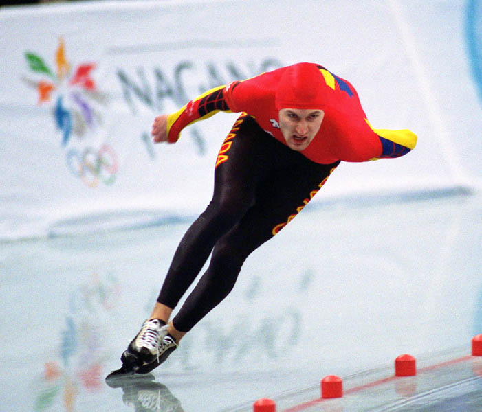 Canada's Steven Elm competes in the long track speed skating event at the 1998 Nagano Winter Olympic Games. (CP Photo/ COA/ Scott Grant)