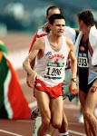 Canada's Carey Nelson competes in the marathon at the 1996 Olympic games in Atlanta. (CP PHOTO/ COA/Claus Andersen)