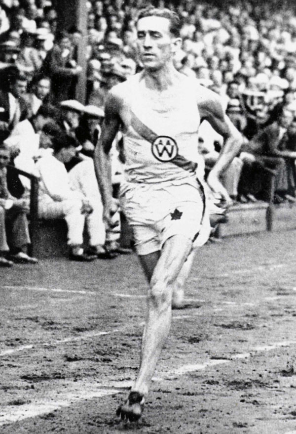 Canada's Jimmy Ball runs to a silver medal in the 400m athletics event at the 1928 Amsterdam Olympics. (CP Photo/COA)