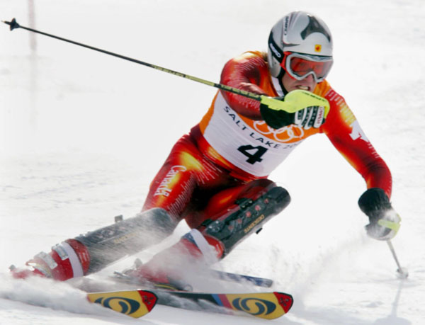 Canadian Jean-Philippe Roy, of Sainte-Flavie, Quebec, races down the Slalom course during the Men's Combined in Snow Basin, Utah Wednesday Feb. 13, at the 2002 Winter Olympic Games. (CP Photo/COA/Andre Forget)