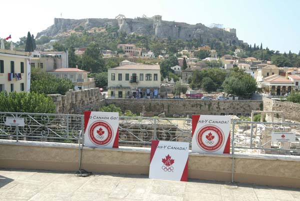 The view on the terrasse of Canada's Olympic House.(CP PHOTO)2004(COC-Mike Ridewood)