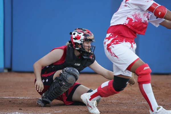 Canada's alternate catcher, Tamra Howren, during the preliminary game against Taipei on August 14, 2004 at the Olympic Games in Athens. (CP PHOTO)2004(COC-Mike Ridewood)
