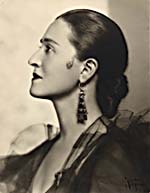 Photo de Sarah Fischer incarnant Carmen, en 1937