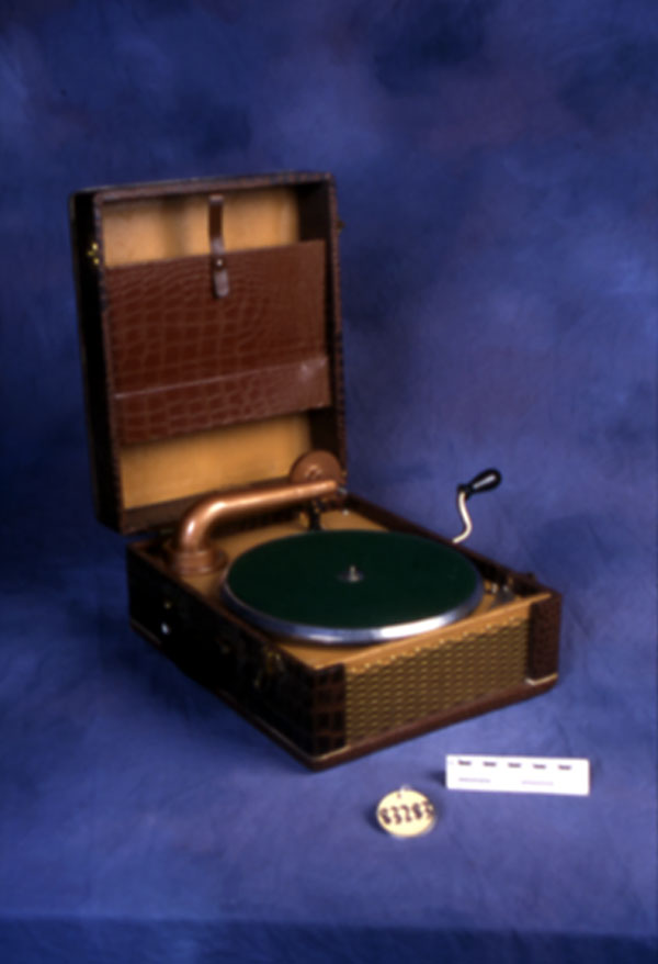 Brunswick Phonograph Gramophone Instruction Operating Manual Reproduction 